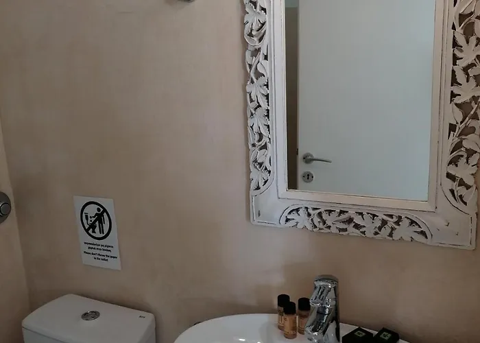 Vidalis 3* كيونيا